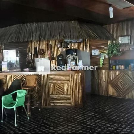 Bernard Guest House & Resto Redpartner 암바리타 외부 사진
